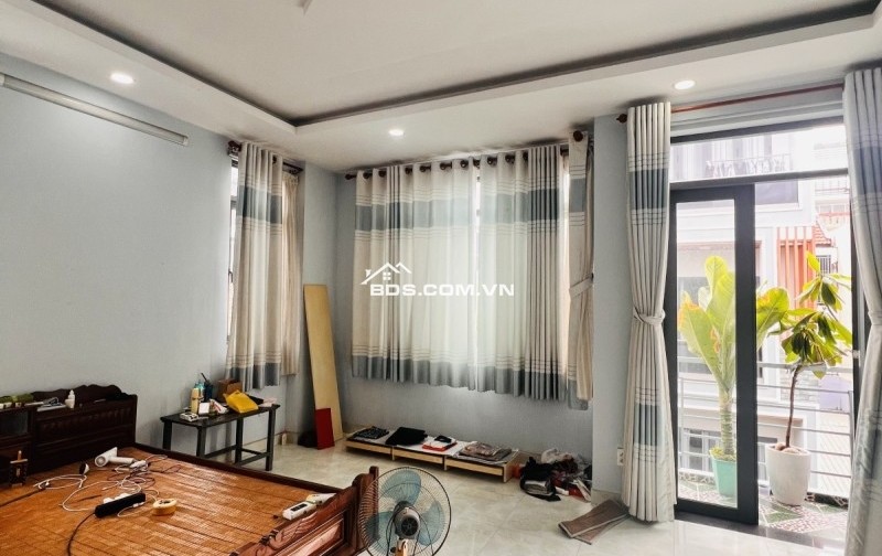 Bán nhà Đẹp, HXH 6m, 200m ra Chợ Hoàng Hoa Thám, 5 Tầng, 6PN 70m2 chỉ 8.7 tỷ. P12 Tân Bình